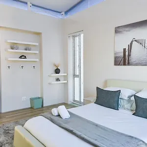 https://gnd-properties.port-elizabeth-hotel.com